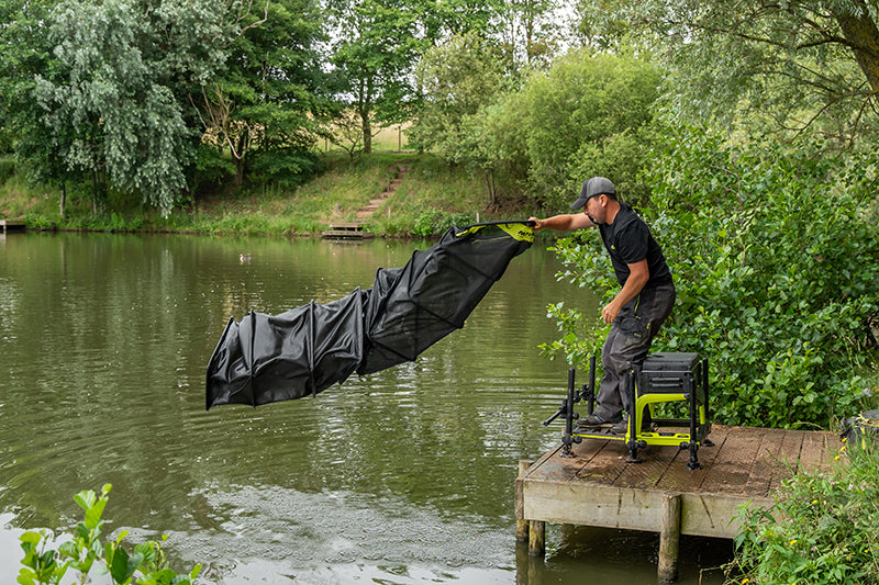 Load image into Gallery viewer, Matrix 3.0m Carp Safe Keepnet
