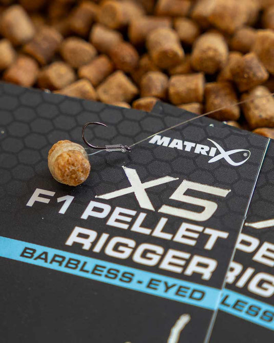 Matrix X5 - F1 Pellet Rigger Hooks Barbless Eyed