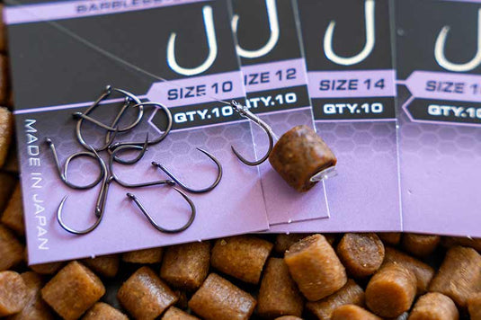 Matrix X9 - Carp Wide Gape Hooks Barbless Eyed